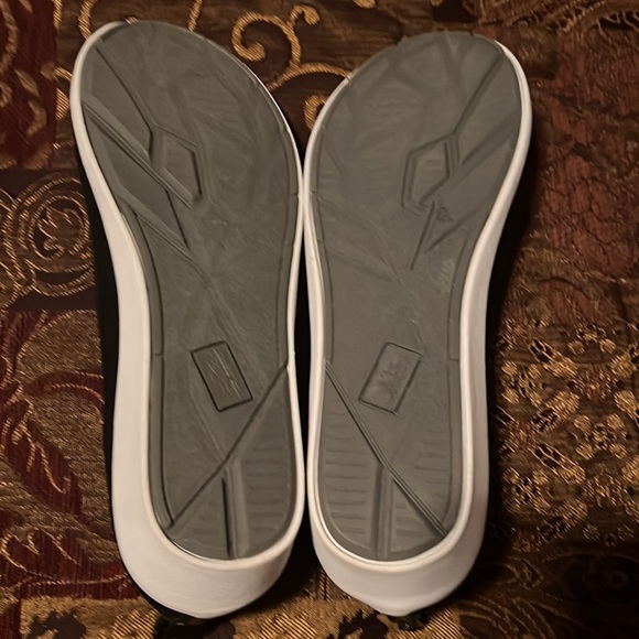 Life Stride Velocity Memory Foam Wedge Slip Ons - Picture 4 of 4